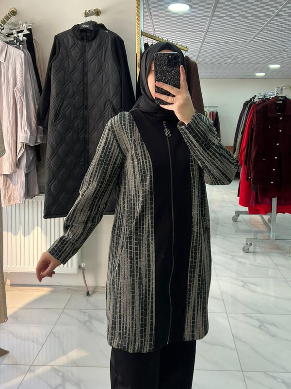 ARMİNE TREND KENDİNDEN DESENLİ PARLAK TAKIM