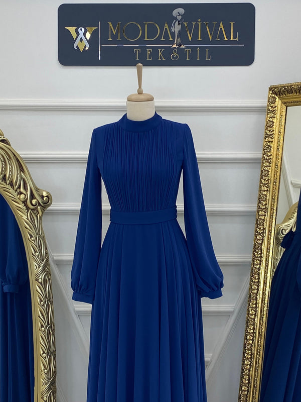 ASIATISCHES ABENDKLEID