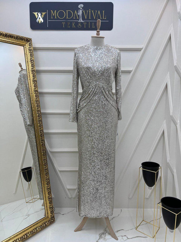 Paillettenbesticktes Abendkleid mit Glitzer